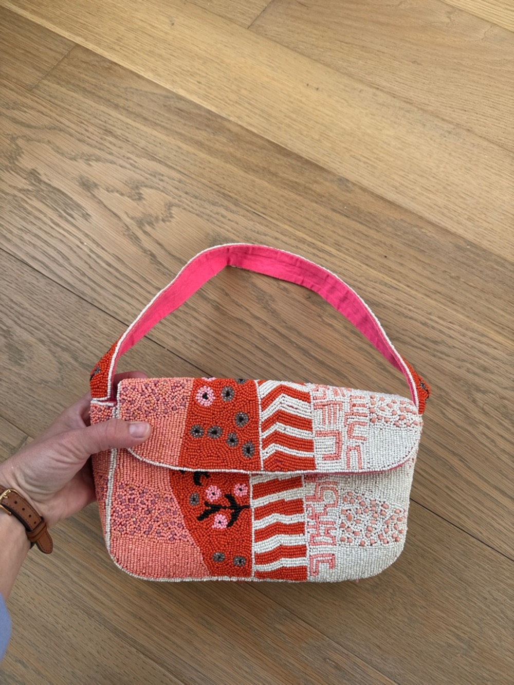 Hand-Beaded Pink and Coral Women’s Shoulder Bag - Picture 4 of 6